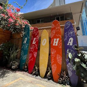 Honu Waikiki By Aloh